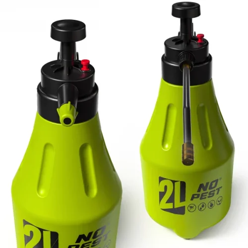 Ruční tlakový postřikovač. 2l